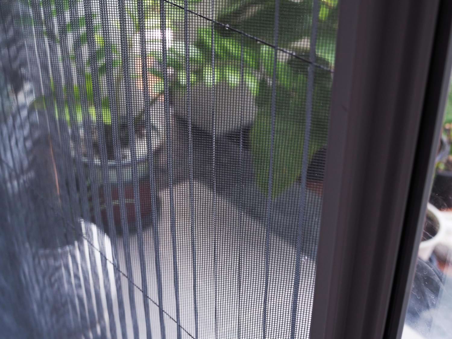 moustiquaire enroulable horizontale